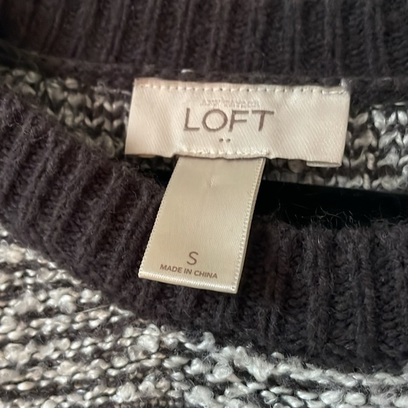 Ann Taylor LOFT blue and white knit sweater size S with bottom tie - Picture 2 of 8